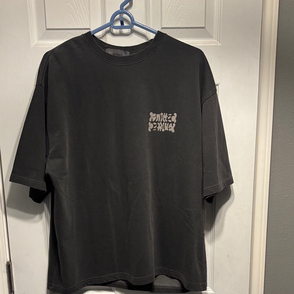 Men's Black Graphic Short-Sleeve Crewneck Tee